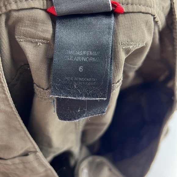 The north face women’s Bermuda shorts women’s 6 - Picture 6 of 7